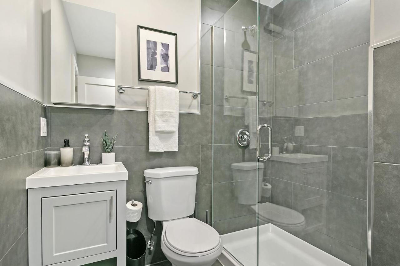 2Br Comfy And Stylish Apt In West Town - Erie 1R Chicago Eksteriør billede